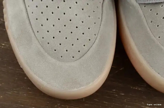 hype GLOW GUM LIGHT GREY 750 YEEZY ADIDAS DARK BB1840 BOOST 0601